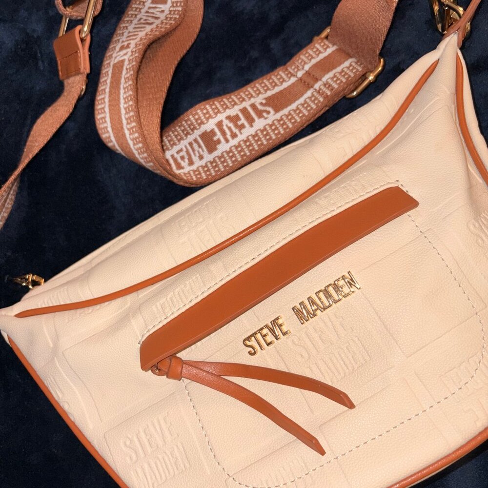 Steve Madden  Bone/Cognac crossbody bag